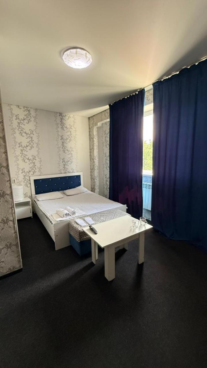Hotel Пана à Almaty Extérieur photo