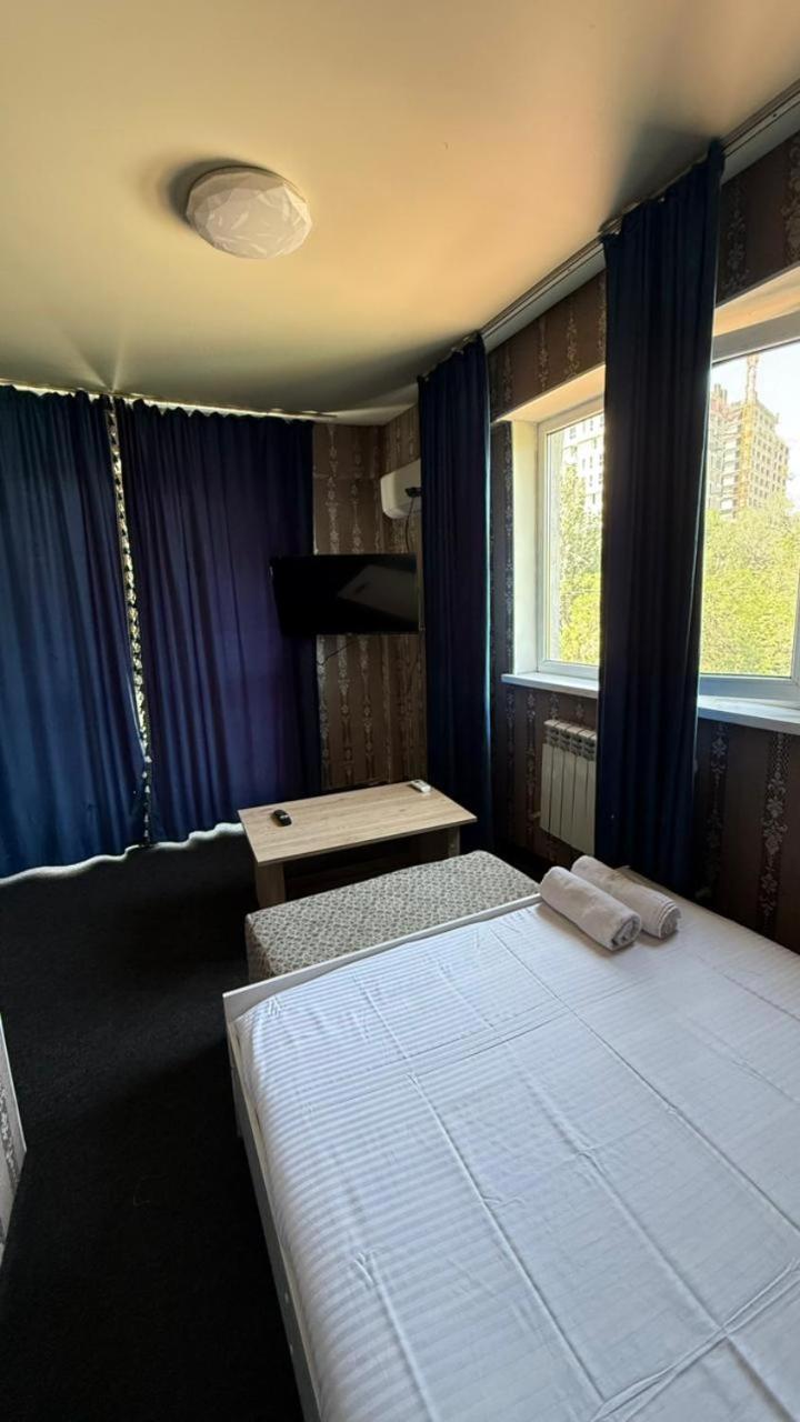 Hotel Пана à Almaty Extérieur photo