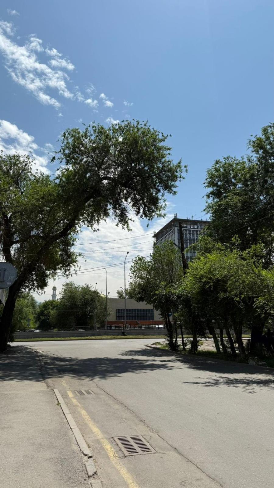 Hotel Пана à Almaty Extérieur photo